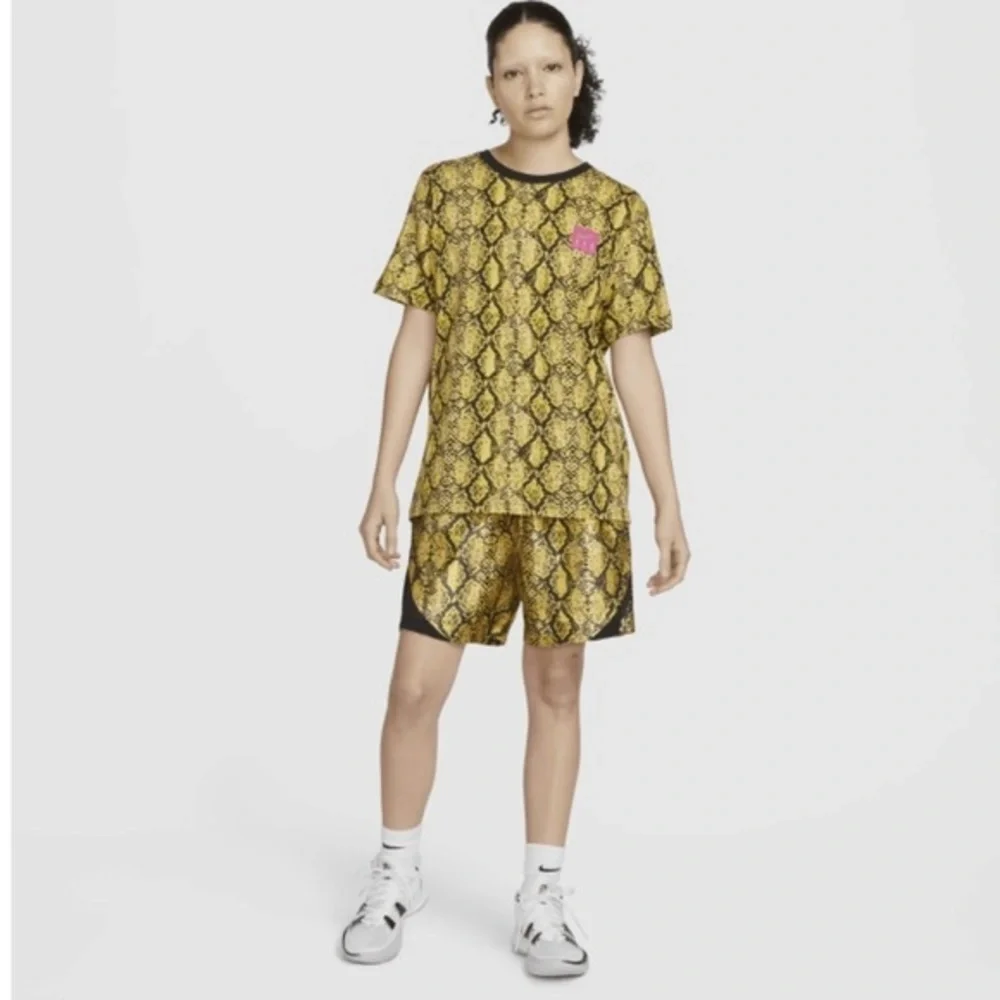Nike how absolutely